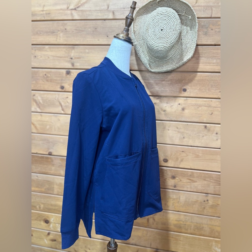 FIGS Matching Set Bellery Scrub Jacket + Kade Pants Set — Navy — Women’s Small - Picture 4 of 16